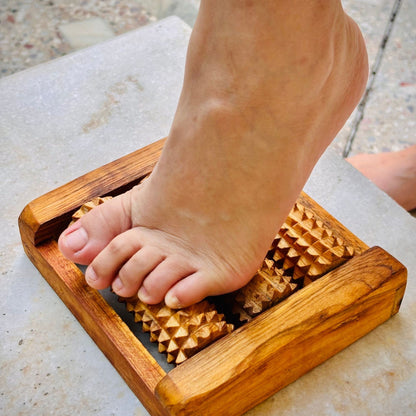 Wooden foot reflexology roller