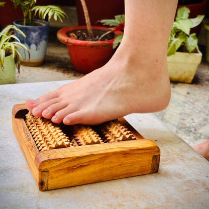 Wooden foot reflexology roller