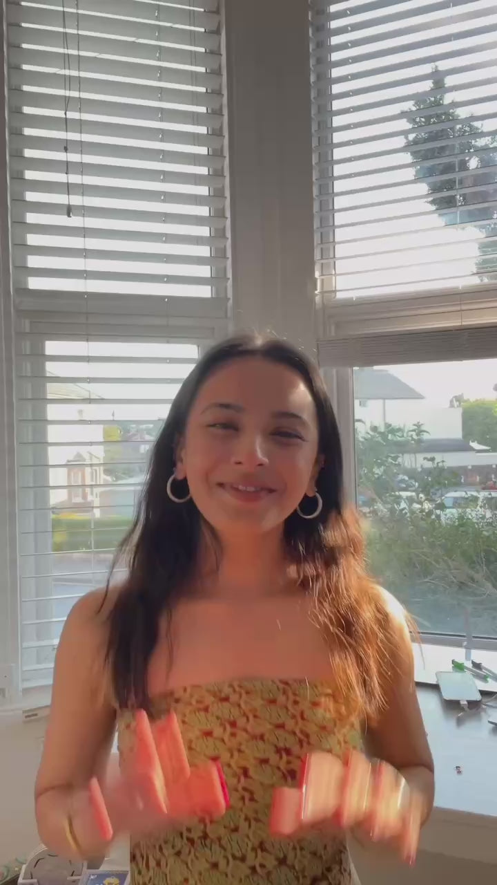 Load video: Warm welcome and intro to Sarla - we are all about handmade, generational craft that deserves so much love. So let's give credit to the hands that make! Support artisanal art, work with us x